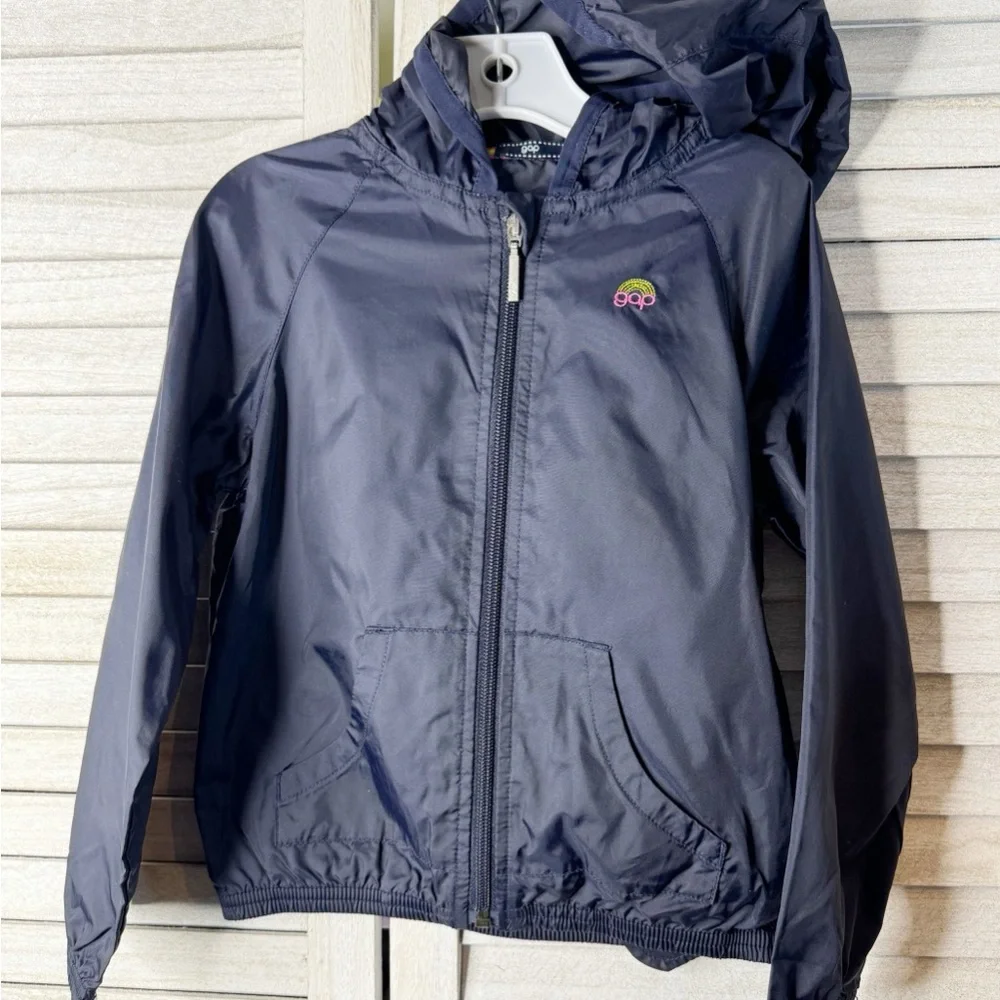 Gap Kids Navy Hooded Windbreaker Jacket. Excellent Condition  XS Casual Preppy